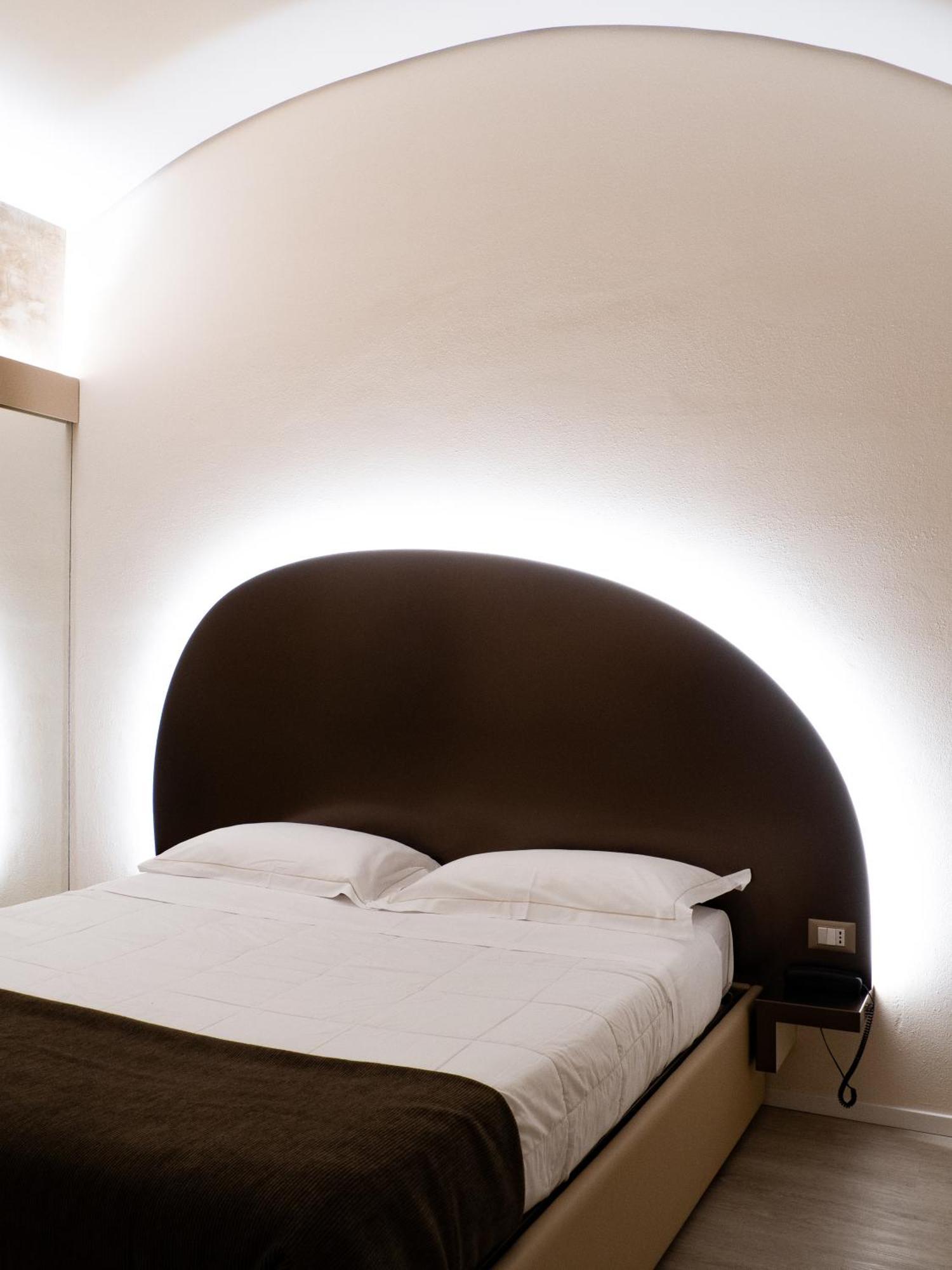 Dealuna Motel Фіденца Екстер'єр фото